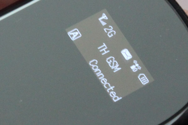 ZTE MF62 OLED Display